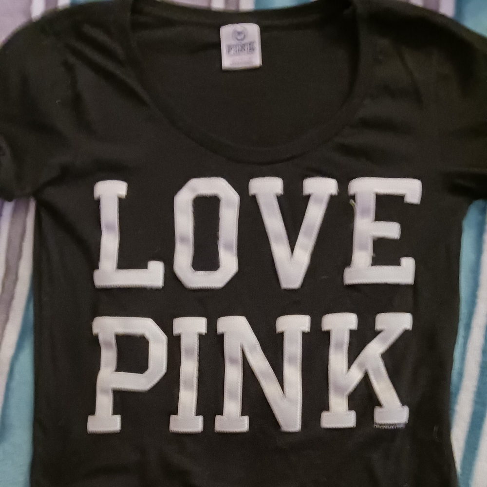 Pink tshirt